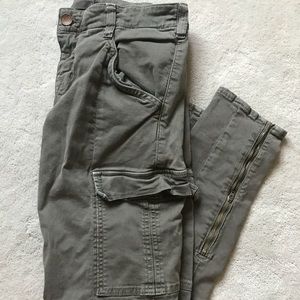 J brand Skinny Cargo Pants size 28 olive green